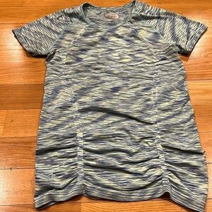 Athleta fastest track tee size small.